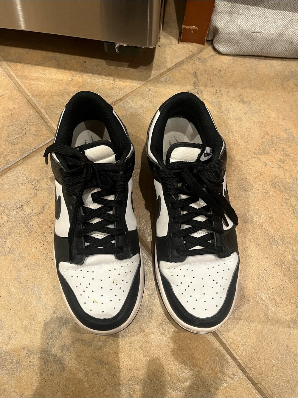Nike Black and White Low Top Sneakers - Classic Two-Tone